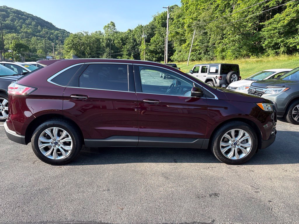 Used 2022 Ford Edge Titanium AWD/4WD image 6