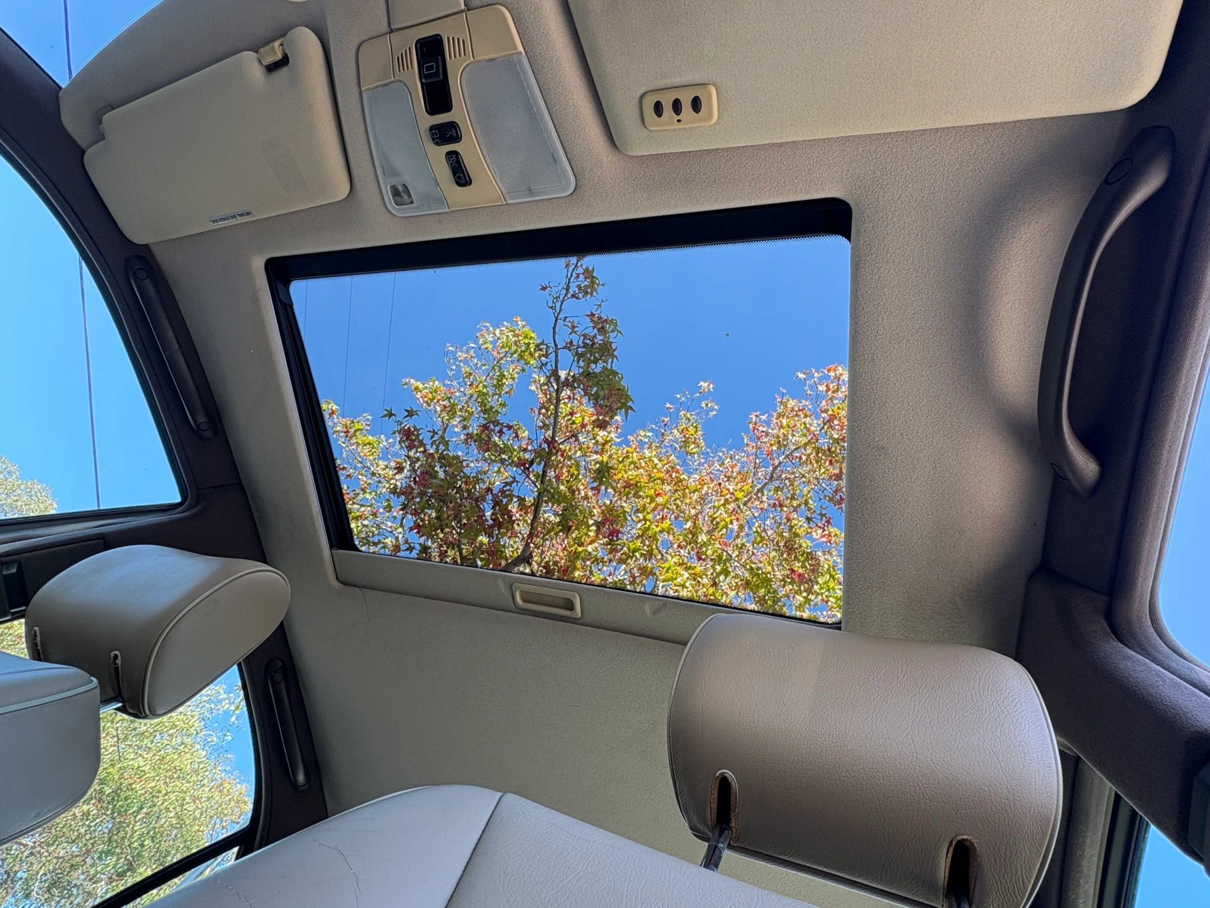 Used 1996 Mercedes-Benz E 320 Sedan image 19