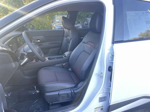 New 2026 Nissan Kicks SR w/ Cold Weather Package AWD/4WD image 20