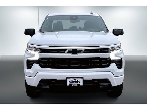 Used 2024 Chevrolet Silverado 1500 RST image 2