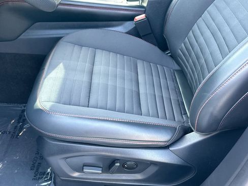 Used 2025 Ford Explorer ST-Line w/ Premium Package image 20