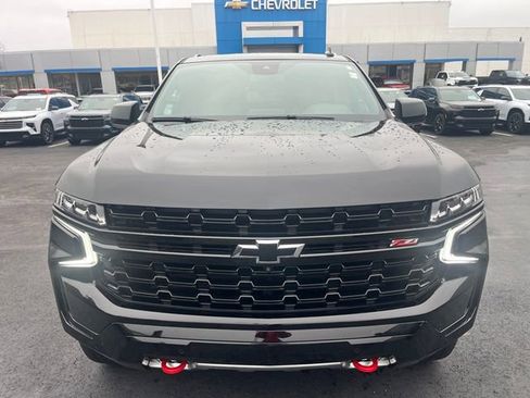Used 2023 Chevrolet Tahoe Z71 w/ Z71 Off-Road Package AWD/4WD image 9