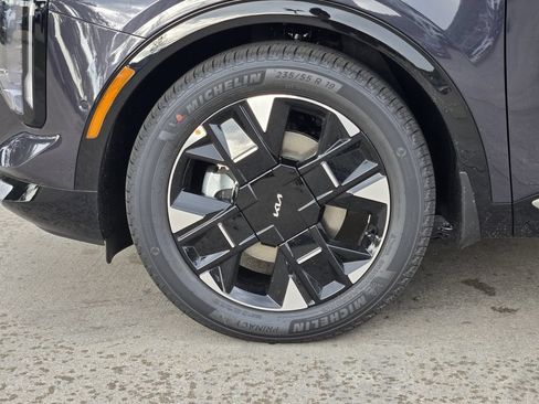 New 2026 Kia Sportage SX FWD image 8