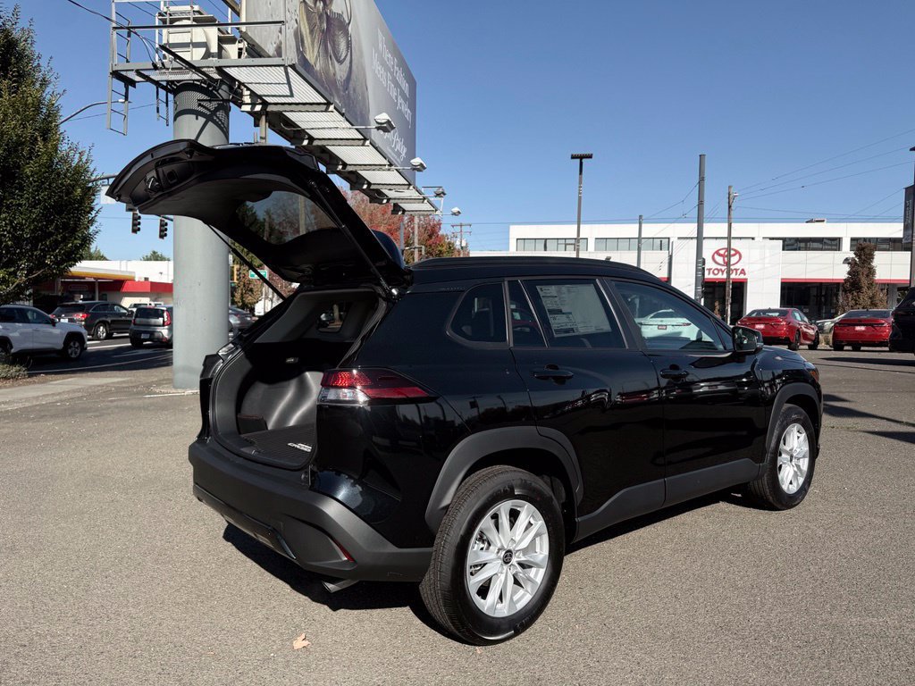 New 2026 Toyota Corolla Cross LE w/ Cold Weather Package AWD/4WD image 10