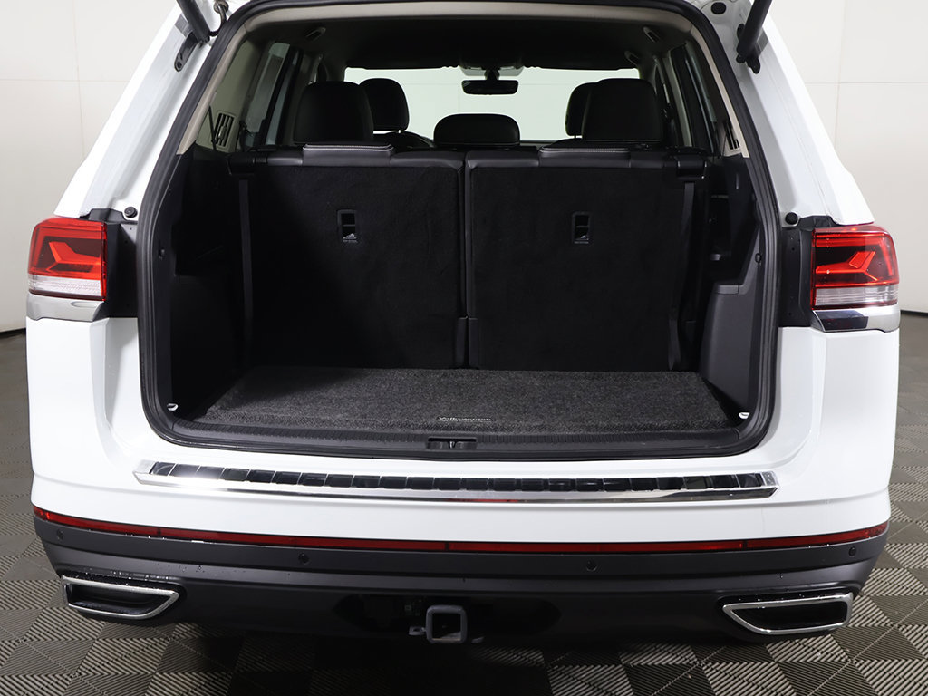 Used 2023 Volkswagen Atlas SE w/ Black Wheel Package FWD image 15