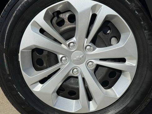 Certified 2024 Chevrolet Trax LS image 11