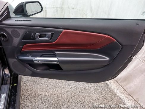 Used 2025 Ford Mustang Premium RWD image 24