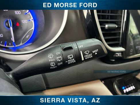 Used 2024 Chrysler Pacifica Touring-L FWD image 29
