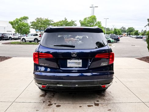 Used 2016 Honda Pilot Touring image 10