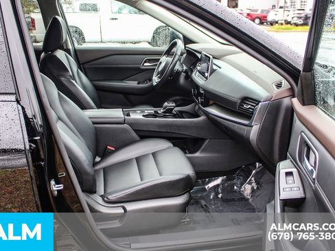 Used 2021 Nissan Rogue SV w/ Premium Package image 18