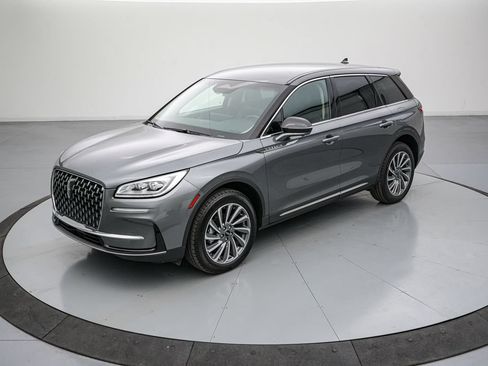 Used 2025 Lincoln Corsair Reserve AWD/4WD image 8