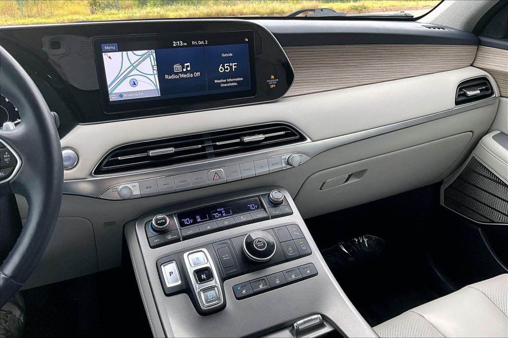Used 2021 Hyundai Palisade Limited FWD image 22