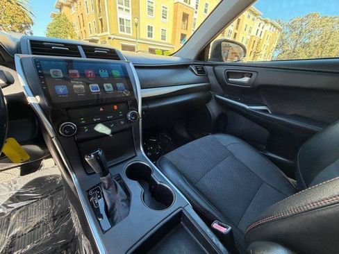 Used 2017 Toyota Camry SE FWD image 46