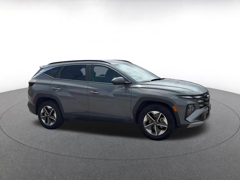 Used 2025 Hyundai Tucson SEL AWD/4WD image 2