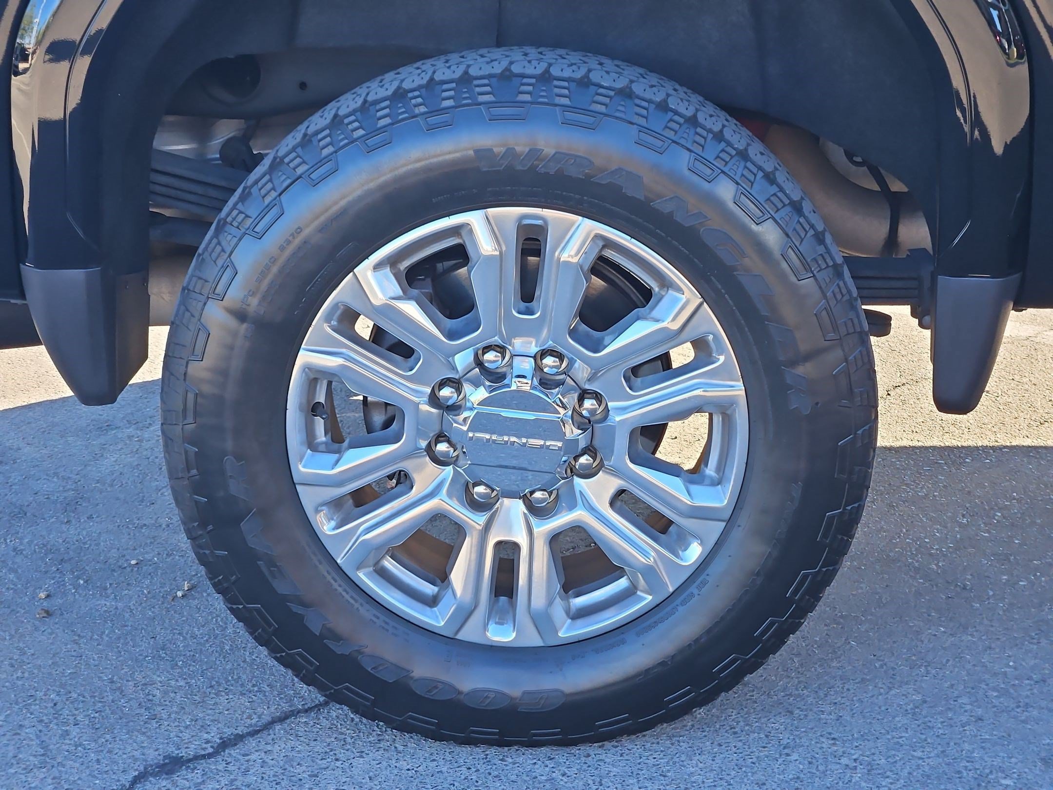 Used 2022 GMC Sierra 2500 Denali w/ Denali Ultimate Package AWD/4WD image 12