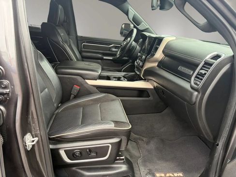 Used 2019 RAM 1500 Laramie AWD/4WD image 33