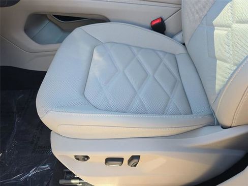 New 2026 Volkswagen Atlas SE image 19