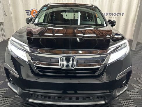 Used 2022 Honda Pilot Touring image 3