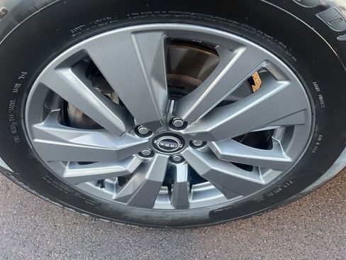 Certified 2025 Nissan Pathfinder SV image 47