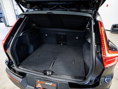 Used 2021 Volvo XC40 P8 Recharge w/ Advanced Package image 58