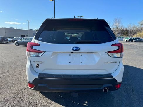 Used 2024 Subaru Forester Limited AWD/4WD image 7