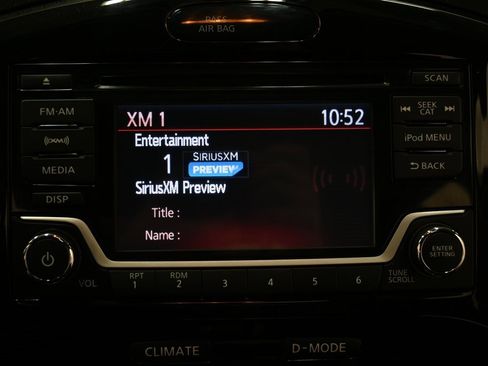 Used 2017 Nissan Juke SV image 31