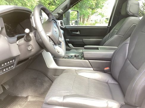 Certified 2025 Toyota Tundra Platinum AWD/4WD image 4