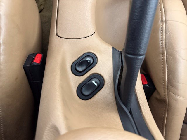Used 1994 Ford Mustang GT RWD image 15