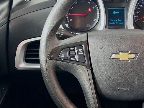 Used 2017 Chevrolet Equinox LS FWD image 10