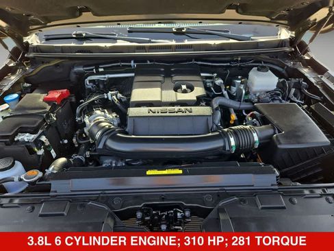 Used 2026 Nissan Frontier PRO-4X AWD/4WD image 13