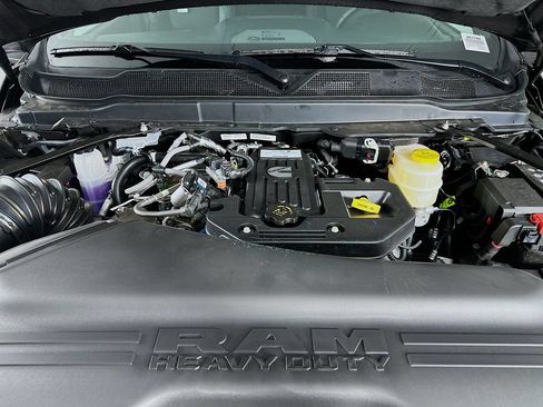 New 2026 RAM 3500 Tradesman AWD/4WD image 17