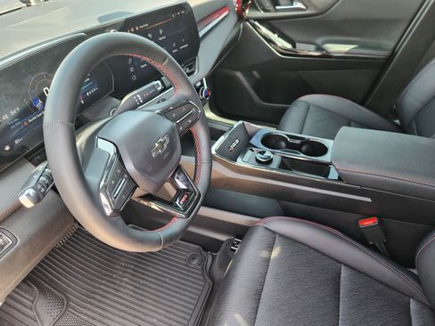 Used 2025 Chevrolet Equinox RS w/ Safety and Technology Package FWD image 14