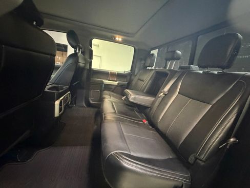 Used 2019 Ford F150 Lariat w/ Equipment Group 502A Luxury AWD/4WD image 29