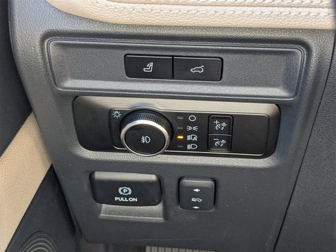 Used 2024 Ford Expedition Max Limited image 28