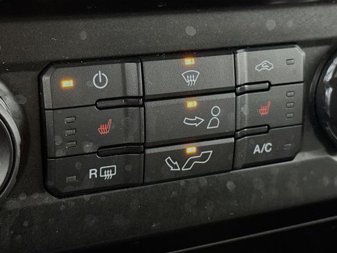 Used 2016 Ford F150 XLT w/ Equipment Group 302A Luxury image 19