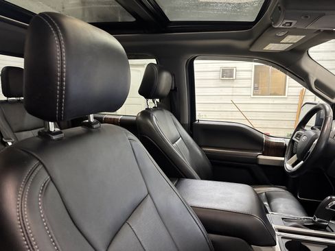 Used 2020 Ford F150 Lariat w/ Equipment Group 502A Luxury image 27