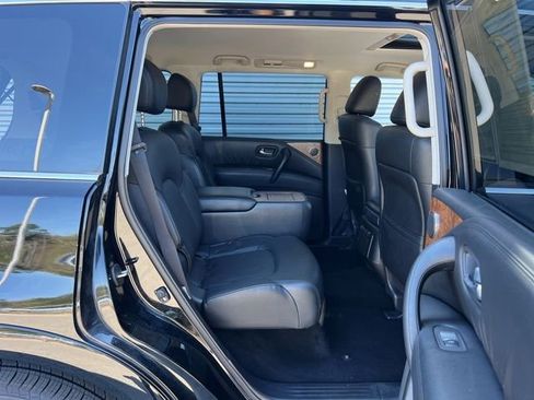 Used 2023 Nissan Armada SL w/ Captain's Chairs Package image 43