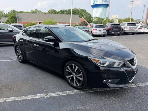 Used 2016 Nissan Maxima Platinum w/ Interior Lighting Package FWD image 4