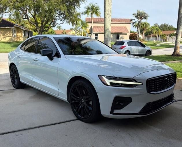 Certified 2024 Volvo S60 B5 Plus FWD image 1