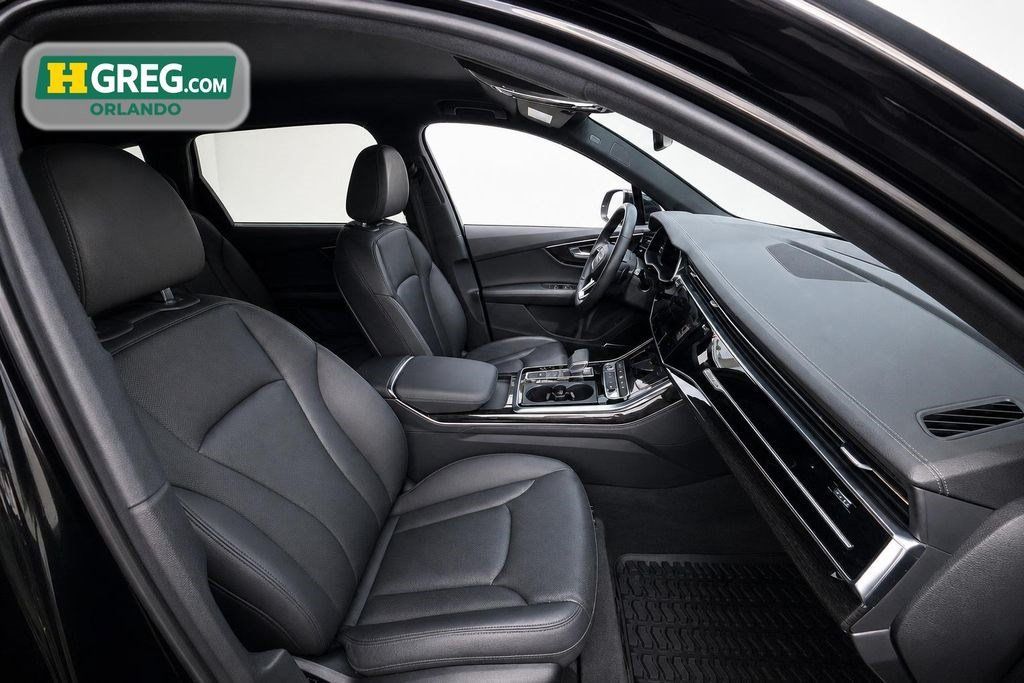 Used 2023 Audi Q7 2.0T Premium Plus w/ Premium Plus Package AWD/4WD image 11