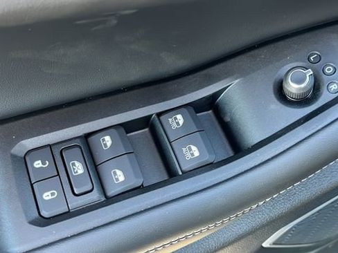 New 2026 Jeep Grand Cherokee Limited w/ Limited Altitude Package image 15