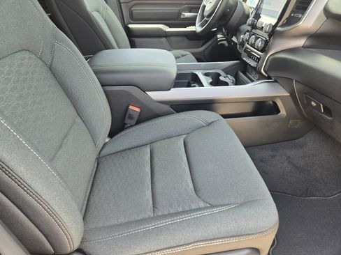 New 2026 RAM 1500 Express AWD/4WD image 12