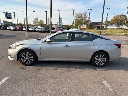 Used 2022 Nissan Altima 2.5 S image 7