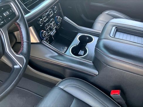 Used 2024 Chevrolet Tahoe RST w/ Luxury Package AWD/4WD image 17