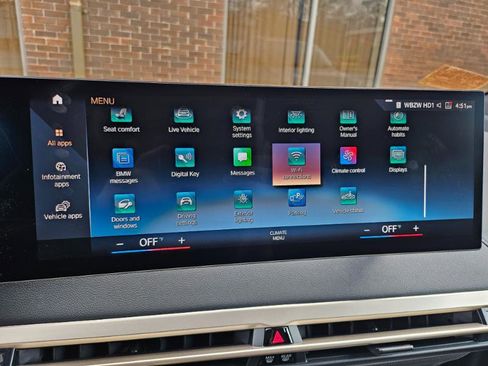 Used 2023 BMW iX xDrive50 w/ Ultimate Package 2 image 45