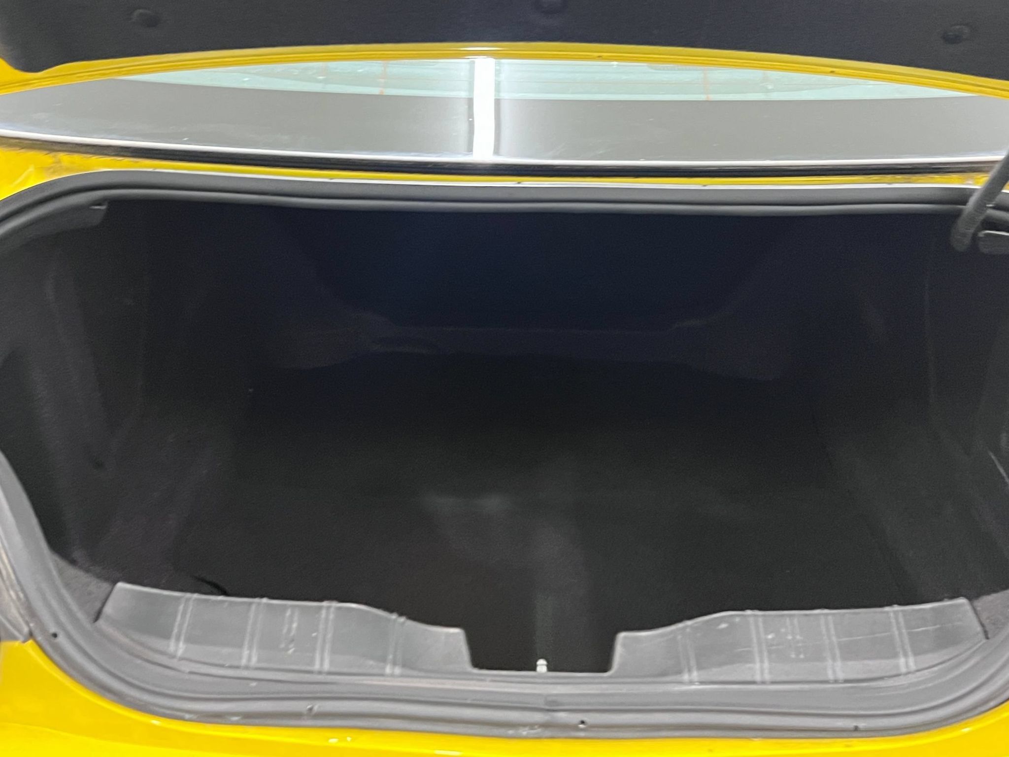Used 2017 Chevrolet Camaro LT RWD image 19