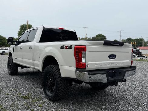 Used 2017 Ford F250 Lariat w/ Lariat Ultimate Package AWD/4WD image 5