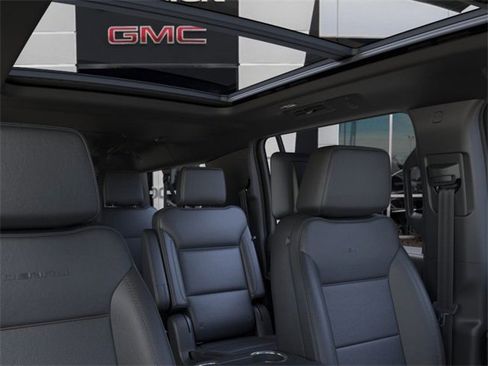 New 2026 GMC Yukon XL Denali w/ Denali Reserve Package image 24