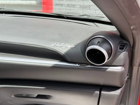Used 2019 Ferrari Portofino image 26