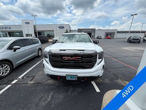 Used 2023 GMC Sierra 1500 AT4 w/ AT4 Premium Package AWD/4WD image 2